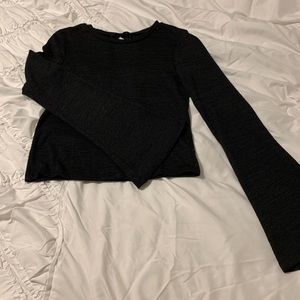 Long sleeve - bell sleeve - open tie back